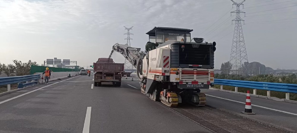 郑州沥青路面铣刨