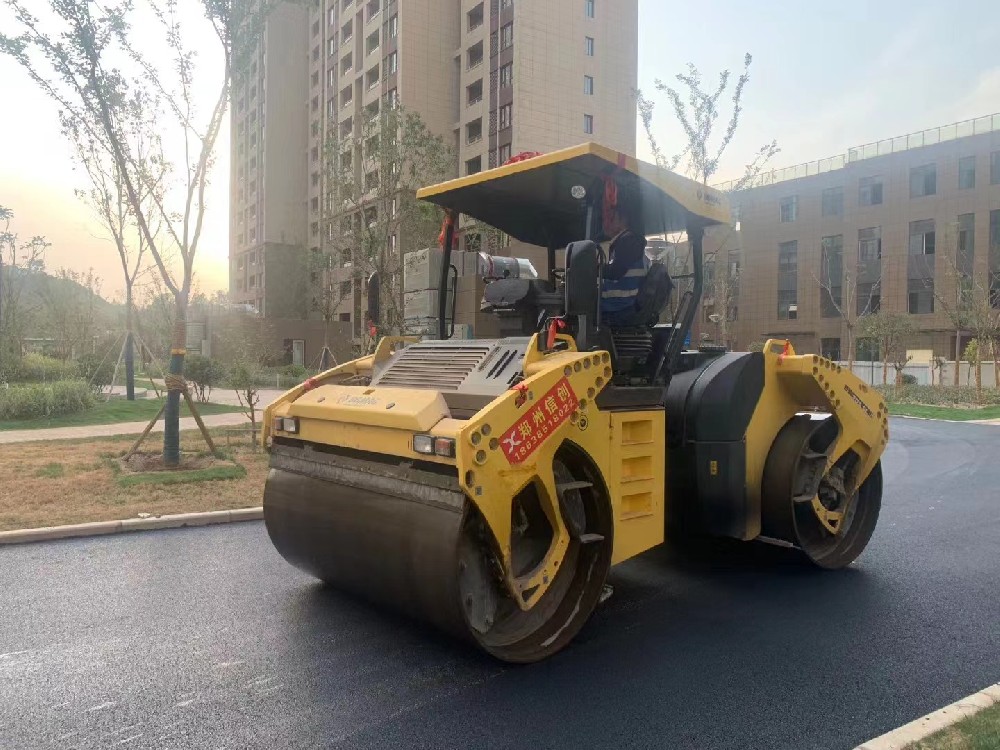 新乡沥青路面接缝处理