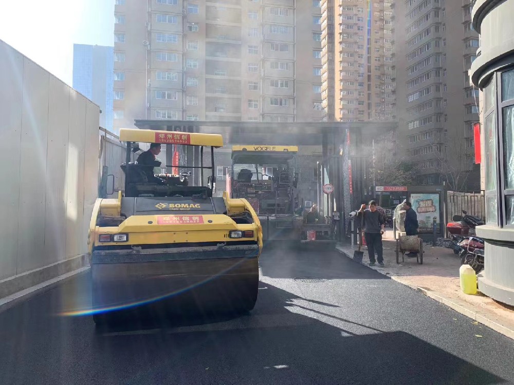 新乡沥青路面裂缝灌缝技术方案