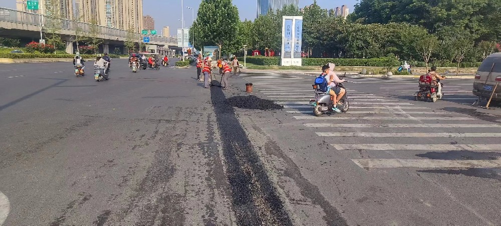 新乡路面摊铺施工技术要点