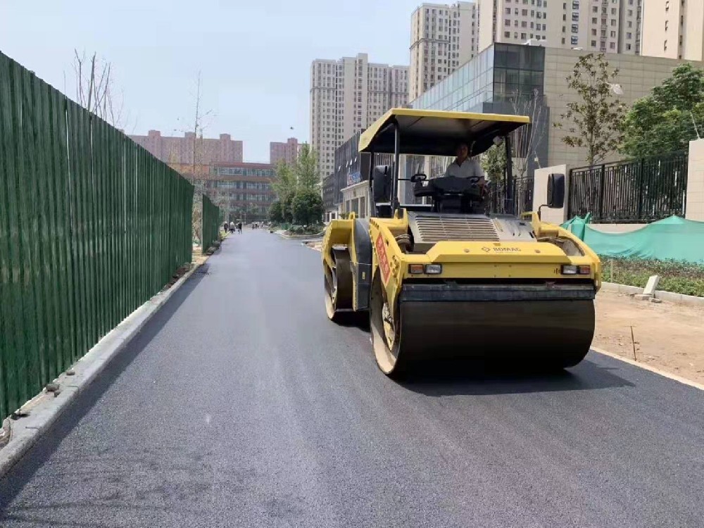 新乡郑州沥青路面施工初始压实度