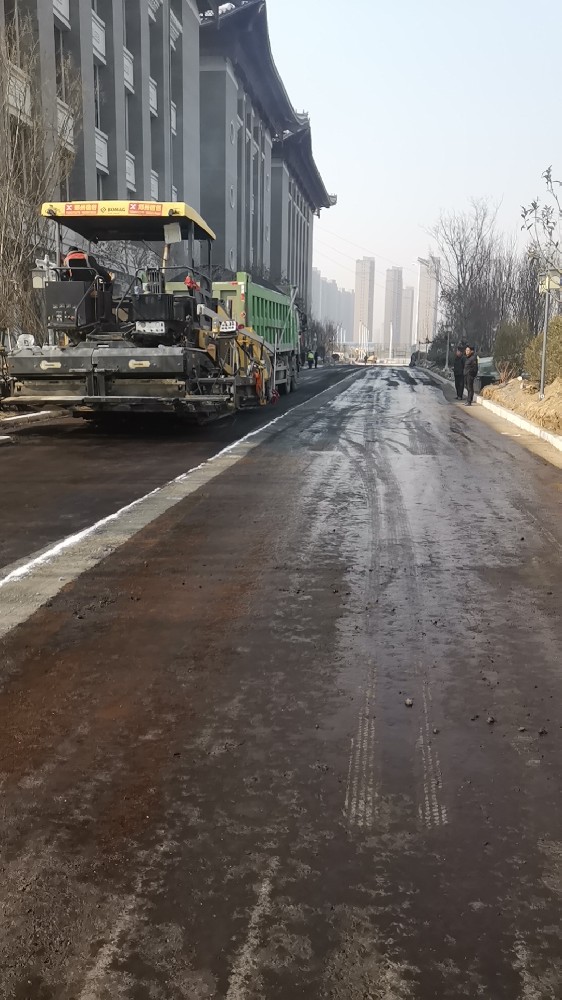 新乡沥青路面的优缺点