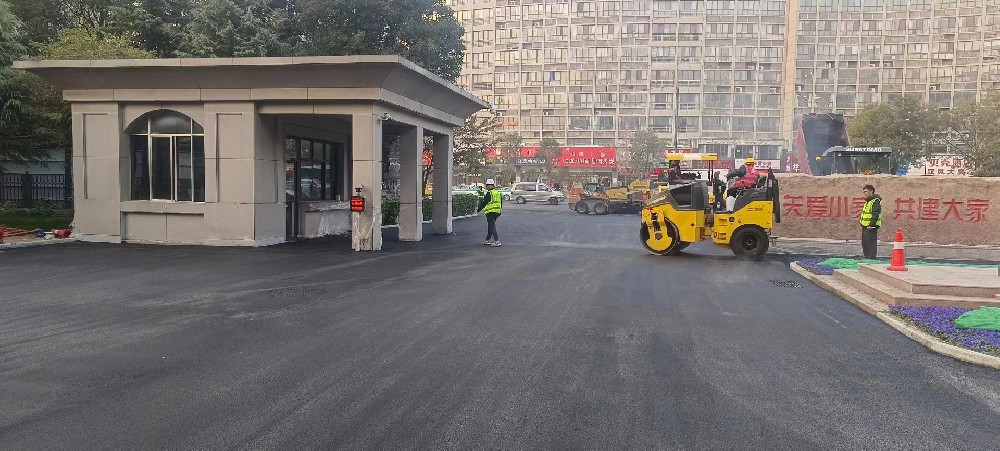 新乡沥青路面接缝施工