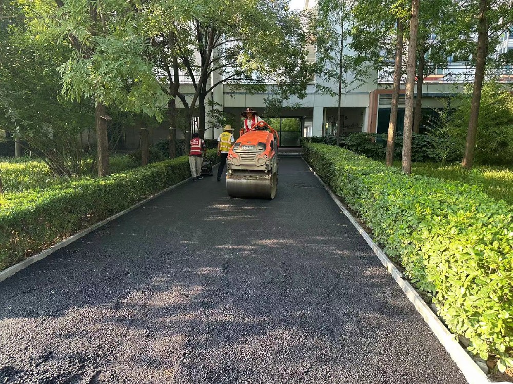 新乡沥青路面摊铺