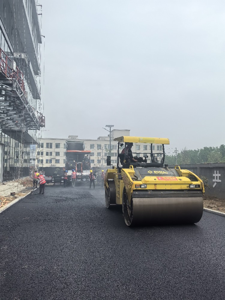 登封改性乳化沥青透层施工方法——登封沥青路面