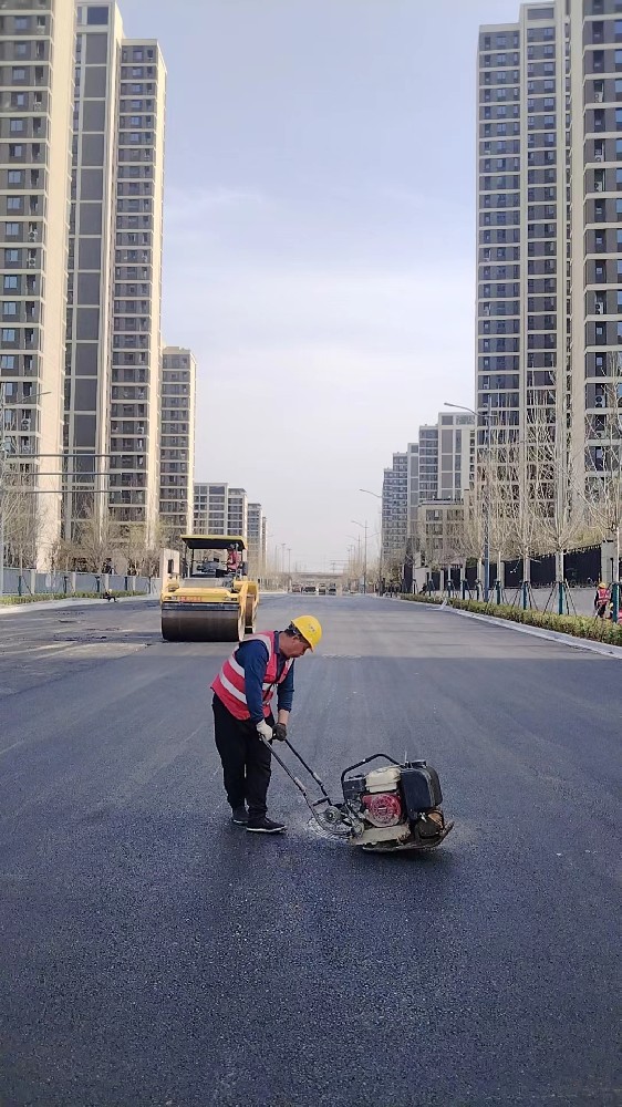 郑州荥阳沥青混凝土路面施工——荥阳沥青路面施工