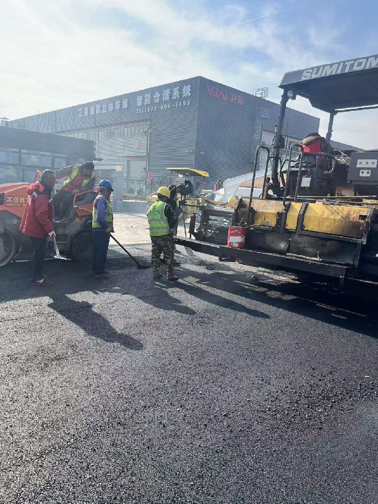 新乡沥青路面施工碾压温度