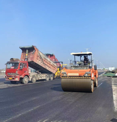 郑州新乡沥青路面厂家，资质齐全可招投标，大小工程一站式落地