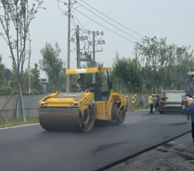 郑州新乡沥青路面施工厂家助力乡村道路硬化,性价比超高